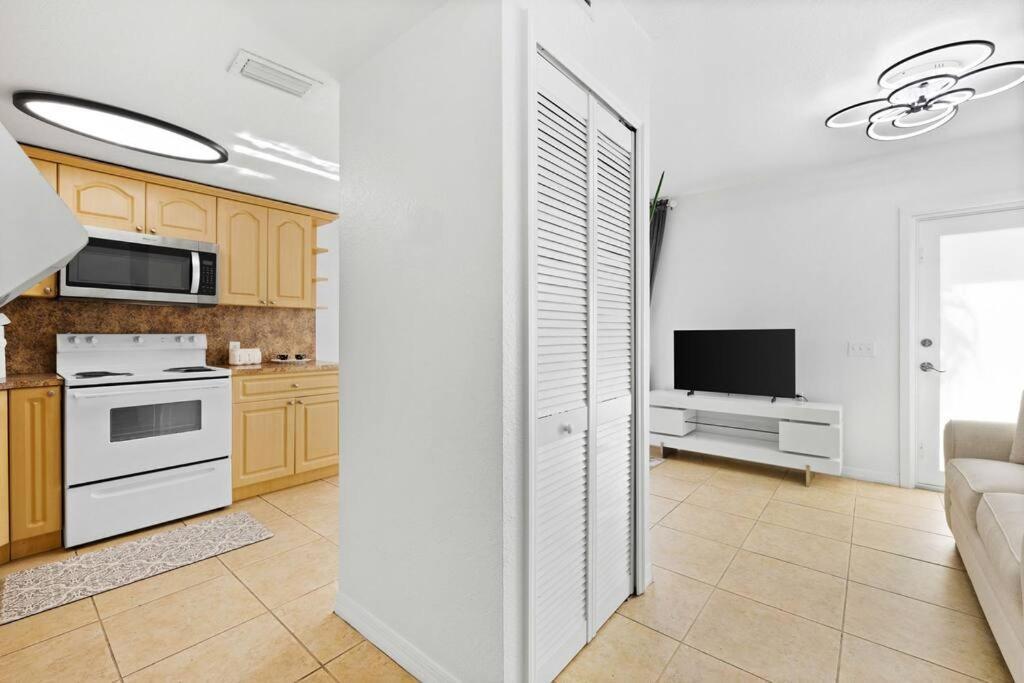 Beautiful Apartment In The Heart Of Miami Apt 8 Exterior photo